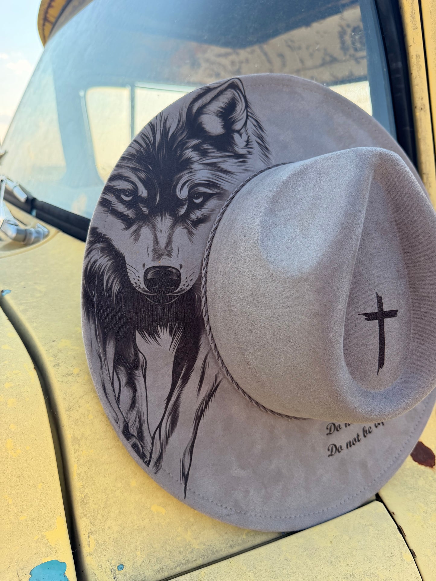 Wolf Isaiah 41:10