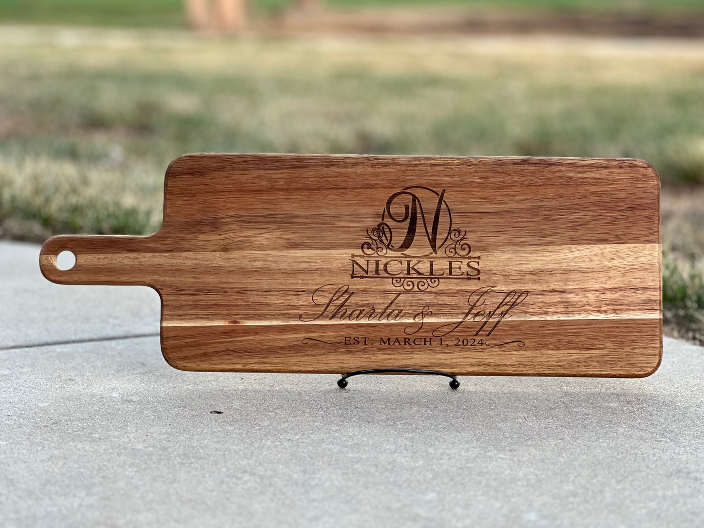 Acacia cutting boards with custom engraving