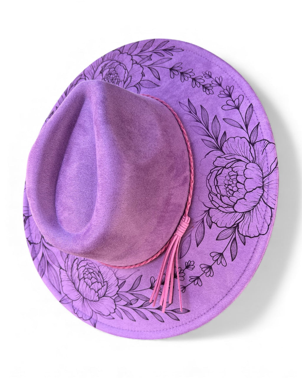 Wide brim hat with flowers