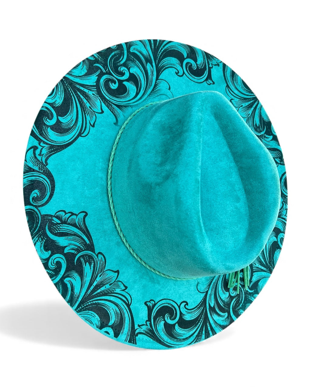 Wide brim hat filigree design