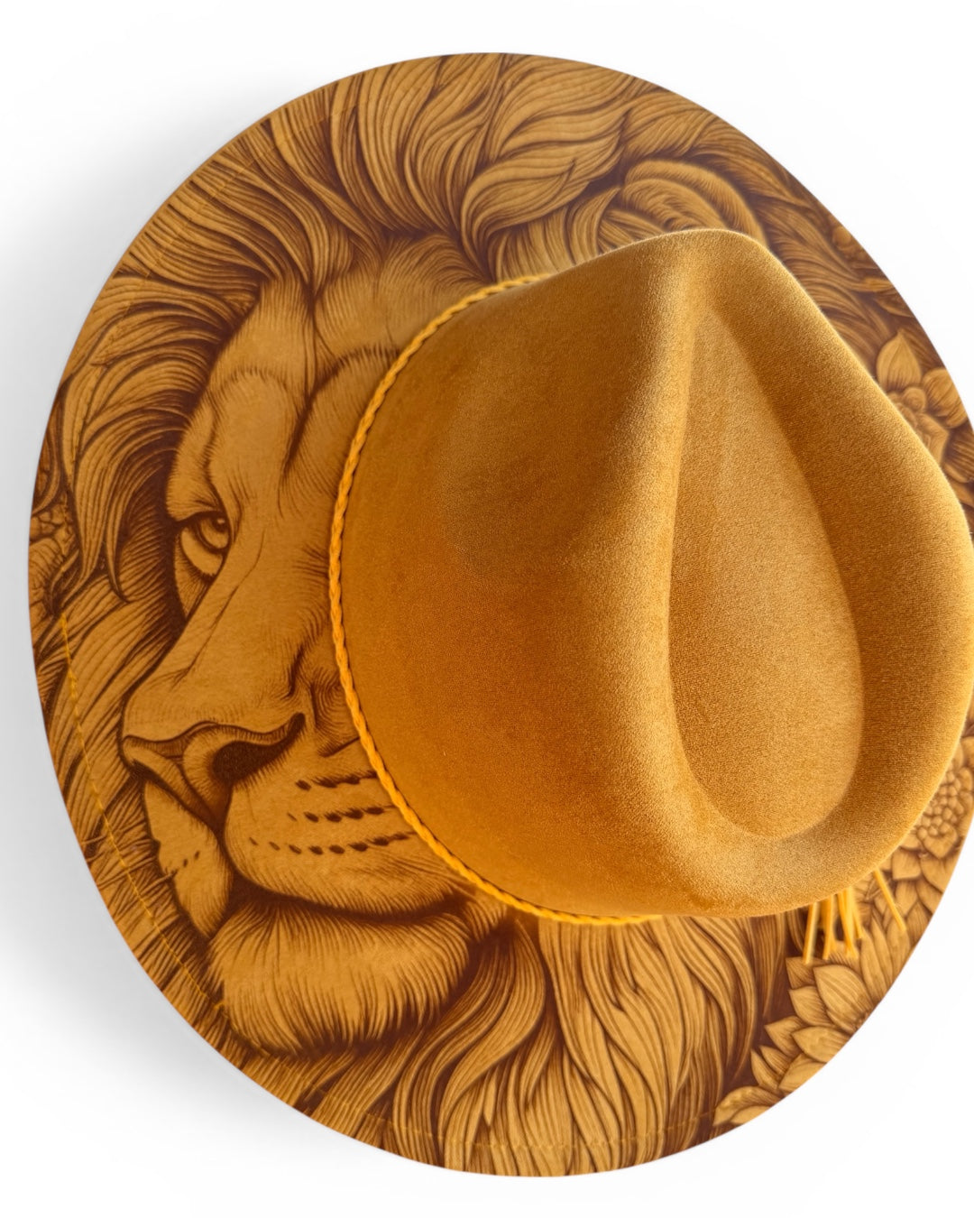 Regal Lion & Flowers